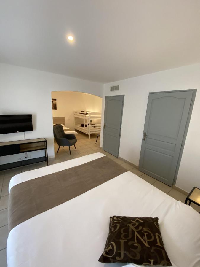 Logis Hotel L'Oliveraie Коньяк Экстерьер фото