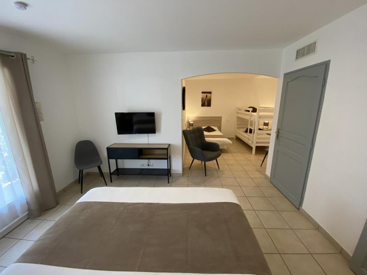 Logis Hotel L'Oliveraie Коньяк Экстерьер фото