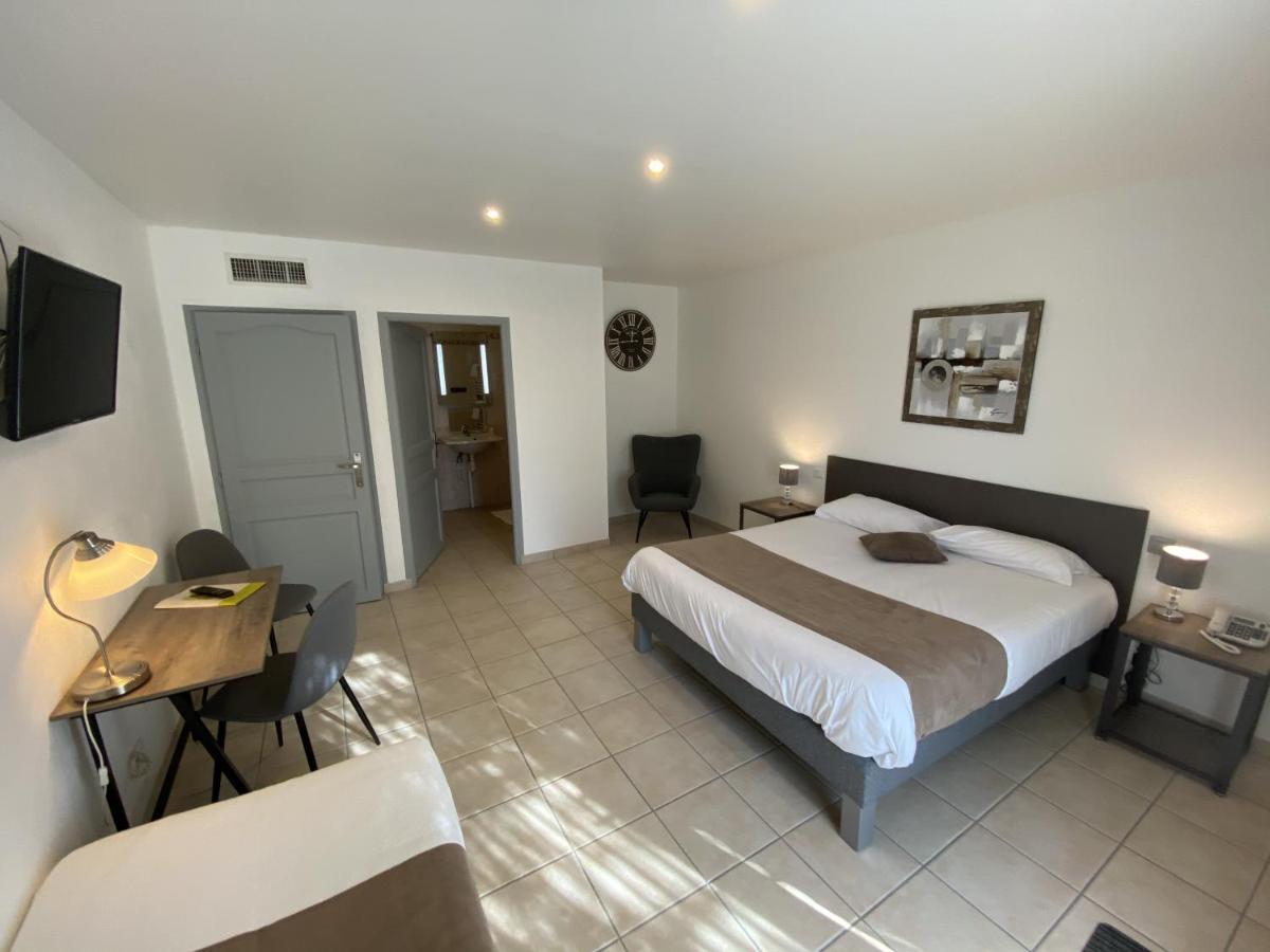 Logis Hotel L'Oliveraie Коньяк Экстерьер фото