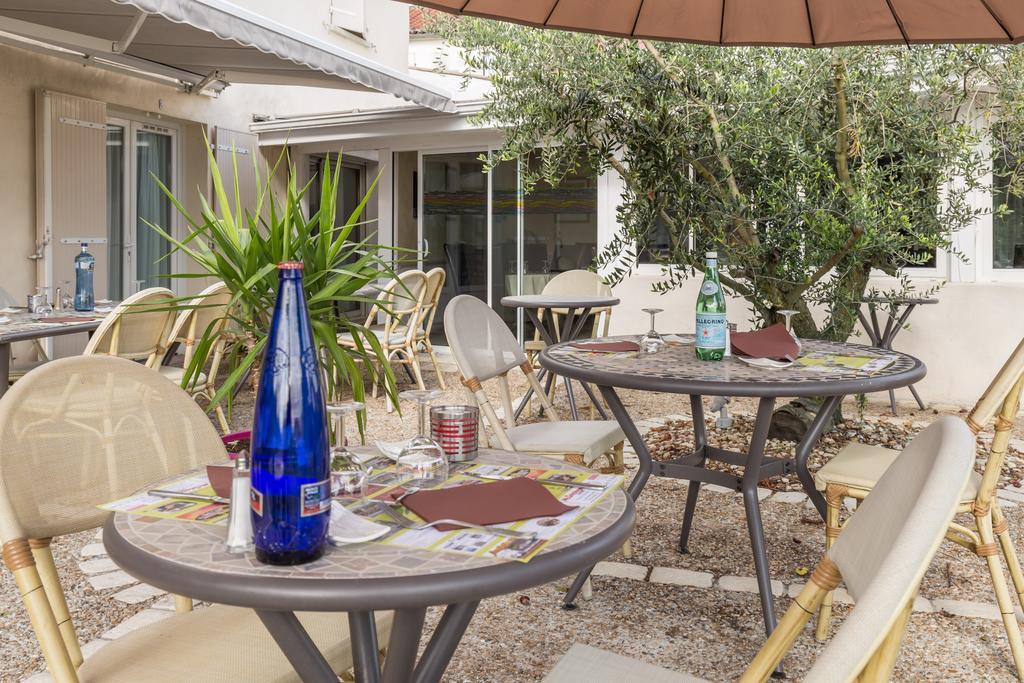 Logis Hotel L'Oliveraie Коньяк Экстерьер фото