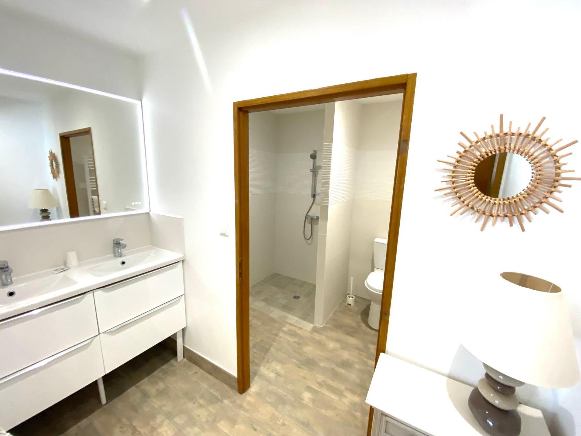 Logis Hotel L'Oliveraie Коньяк Экстерьер фото