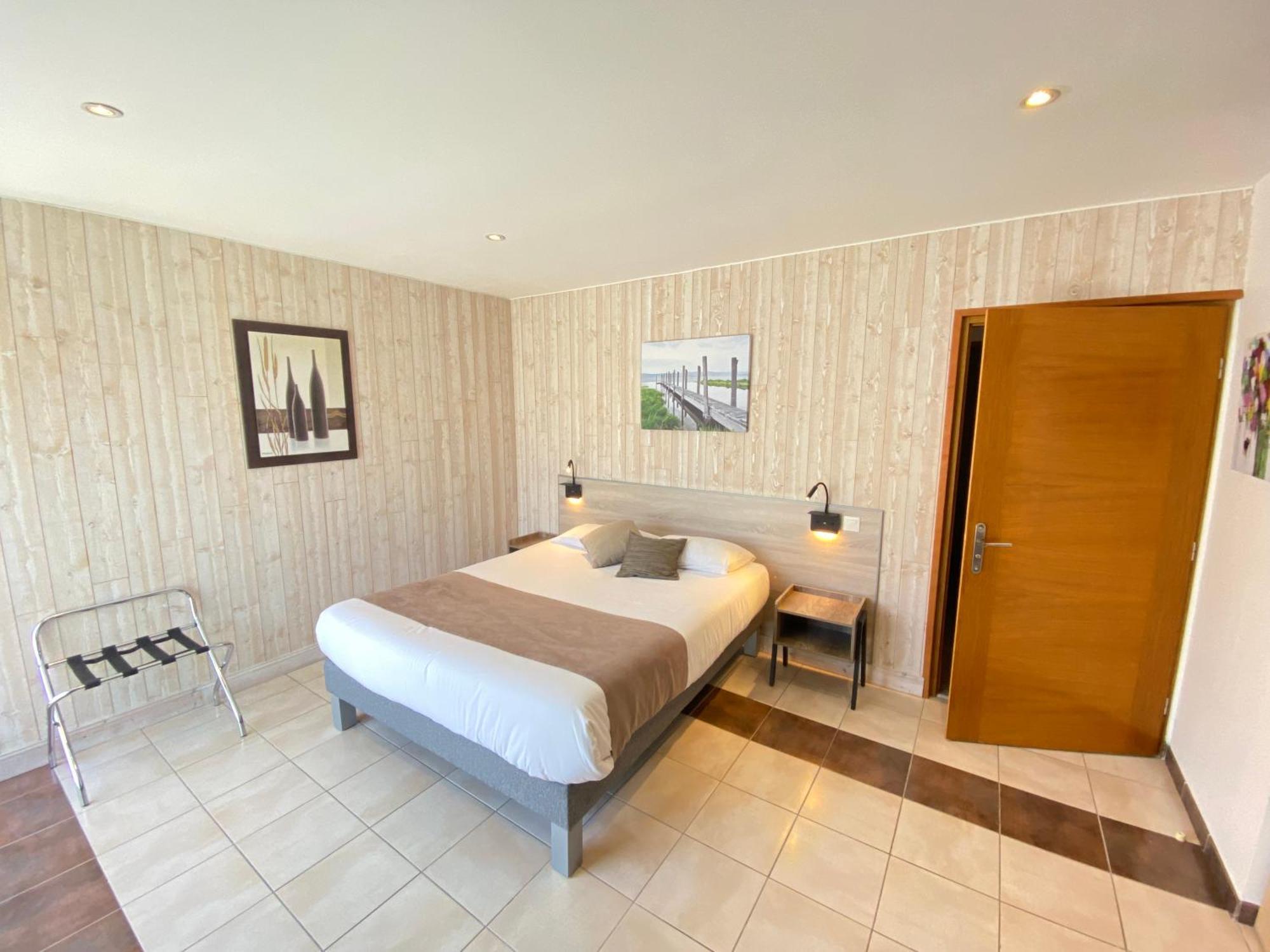 Logis Hotel L'Oliveraie Коньяк Экстерьер фото