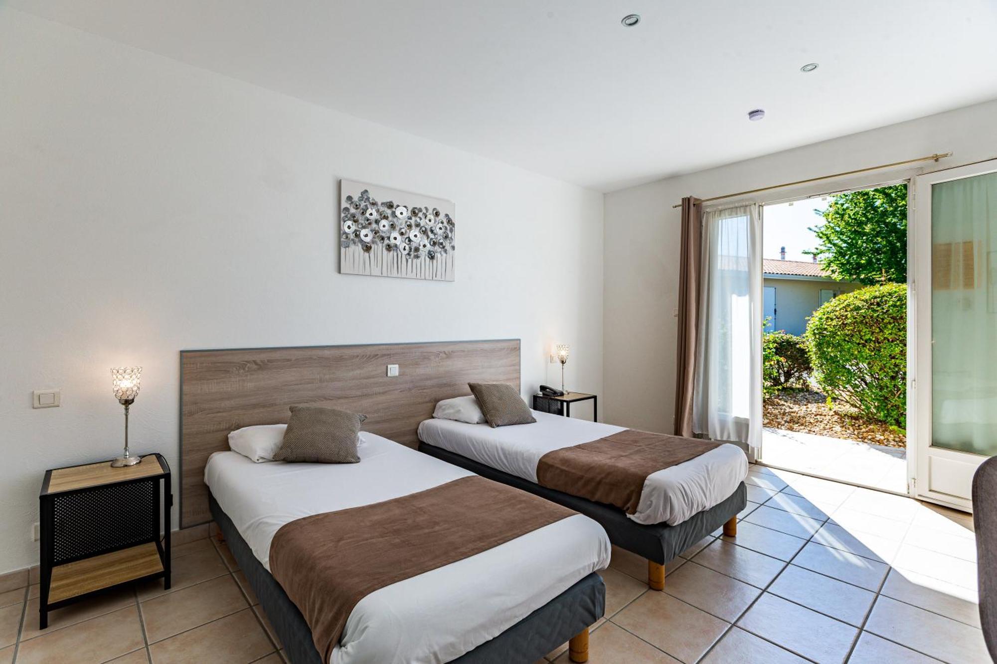 Logis Hotel L'Oliveraie Коньяк Экстерьер фото