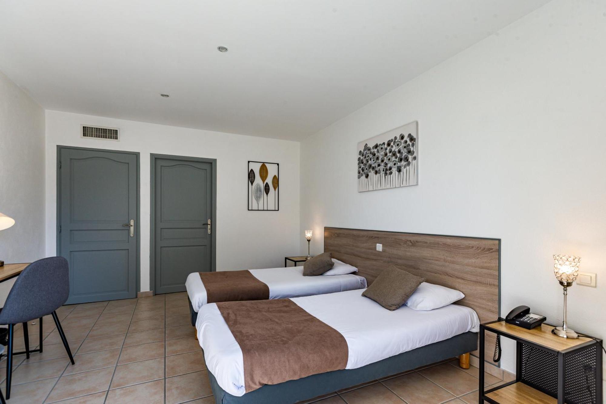 Logis Hotel L'Oliveraie Коньяк Экстерьер фото